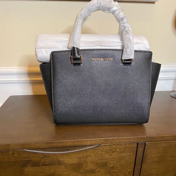 Michael Kors Selma 35H8GLMS2L NWT - - Picture 2 of 6